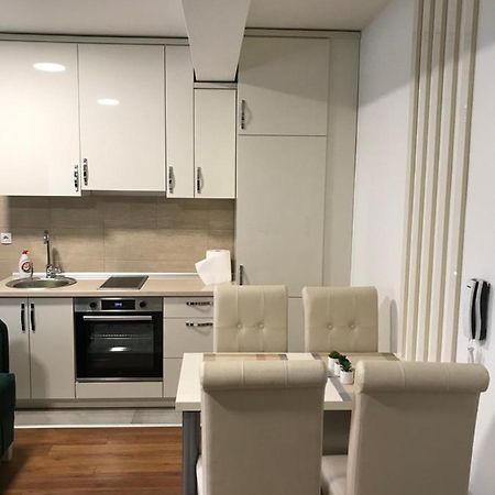 Green Apartment Нови пазар Екстериор снимка