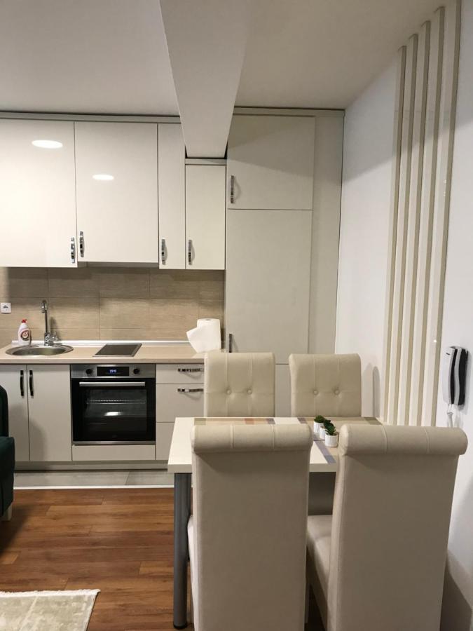 Green Apartment Нови пазар Екстериор снимка